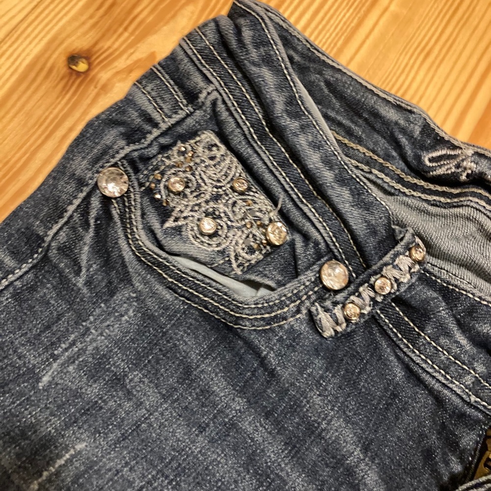 Grace in LA Rhinestone RN128119 Capri - Picture 2 of 16